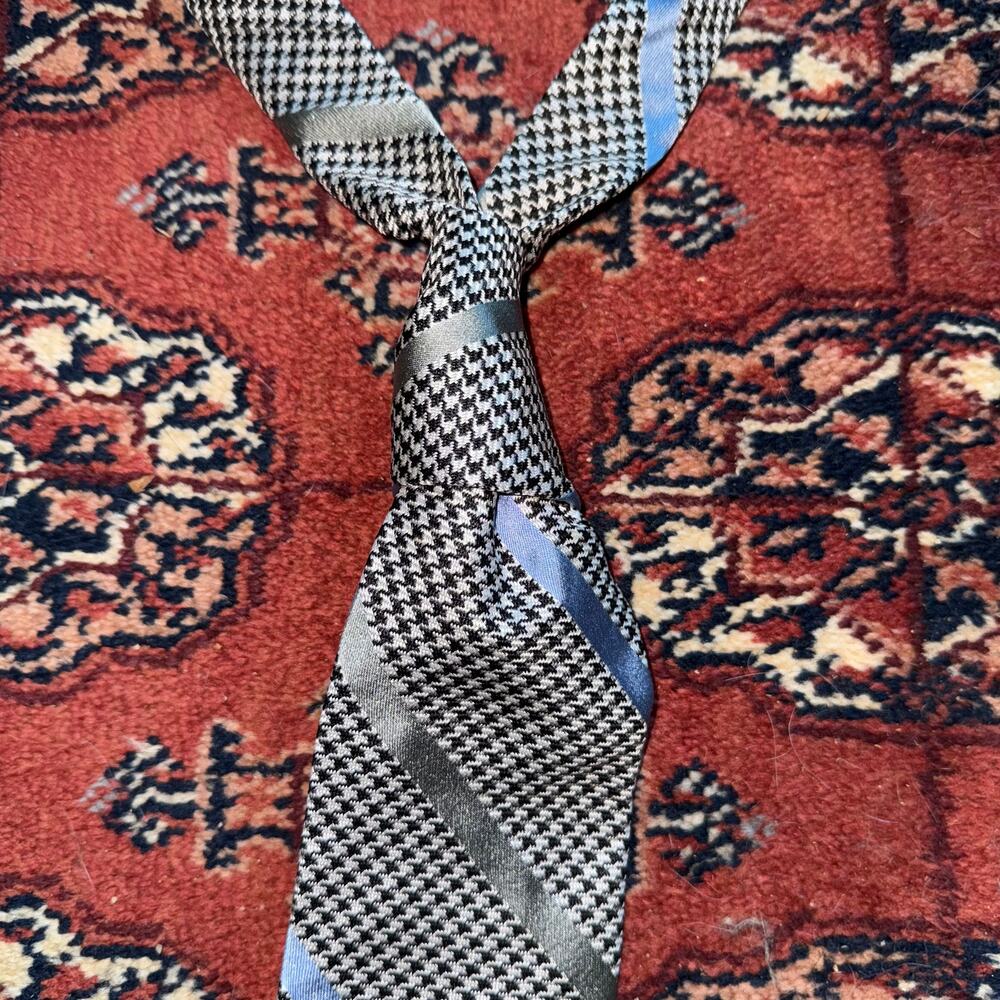 Robert Talbott “T” Best of Class Necktie‎ Hand Sewn, Silk USA